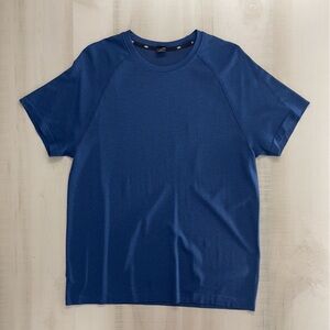 RHÔNE men’s casual workout top tee travel weekend thin stretchy short sleeve